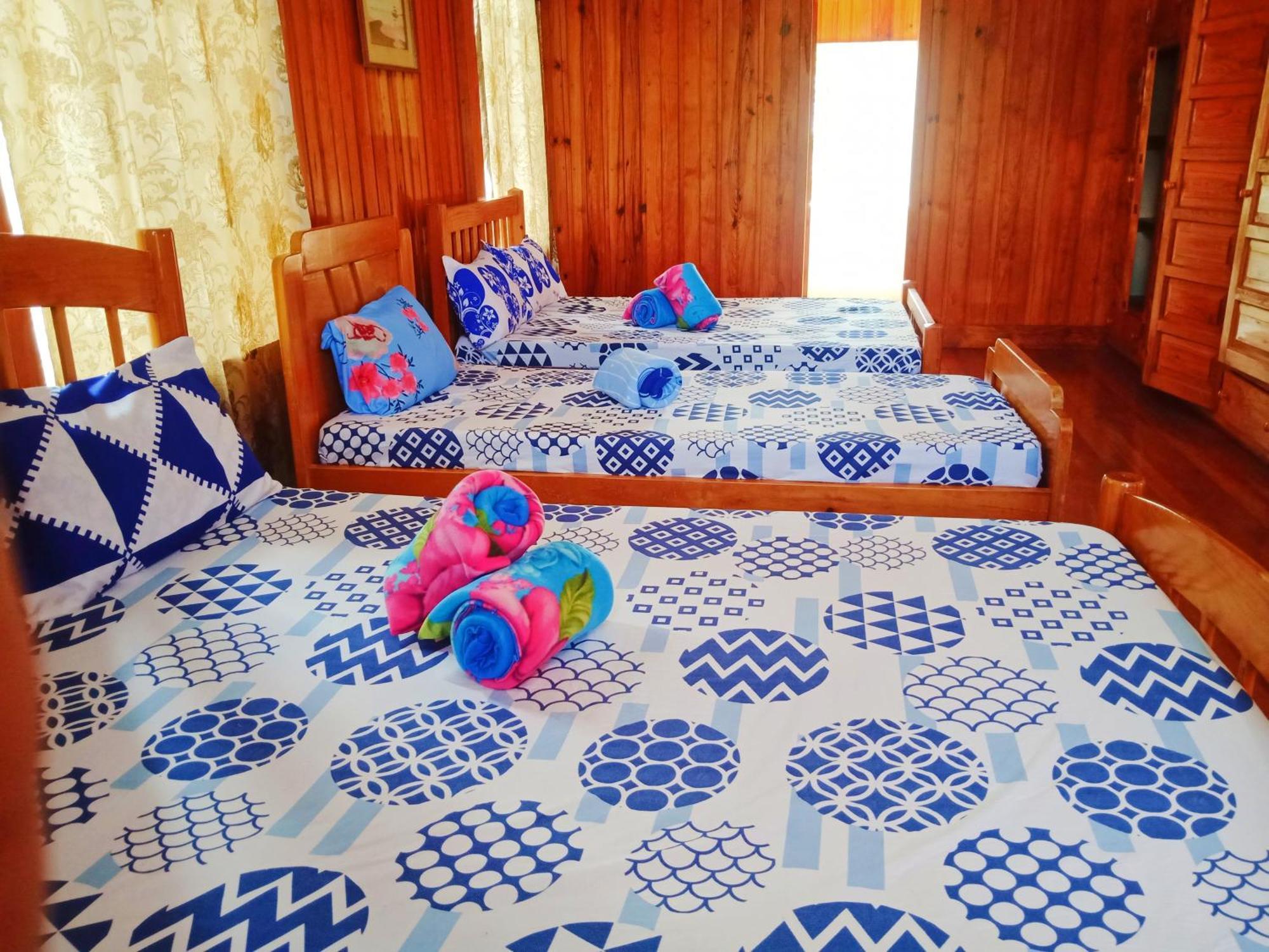 Rustic Rooms At An American-Style Cabin - Carl Inn Sagada Exterior photo
